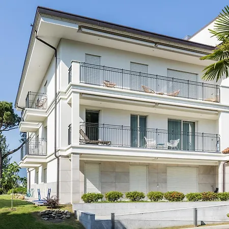 Rosalia Delta 741 Appart hôtel 4*