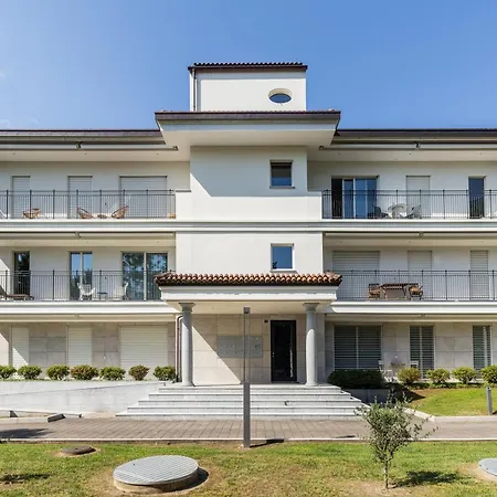 Rosalia Delta 741 Appart hôtel Ascona